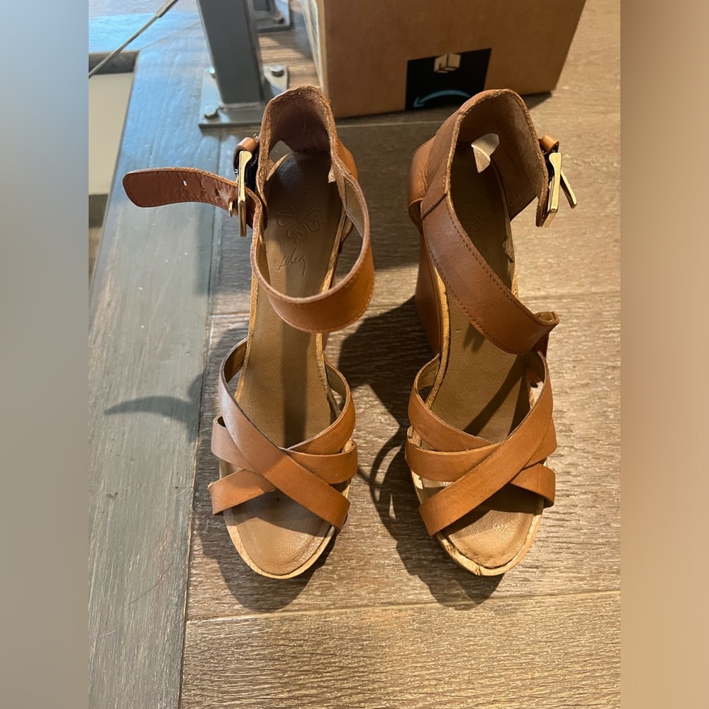Brown leather sandal wedges